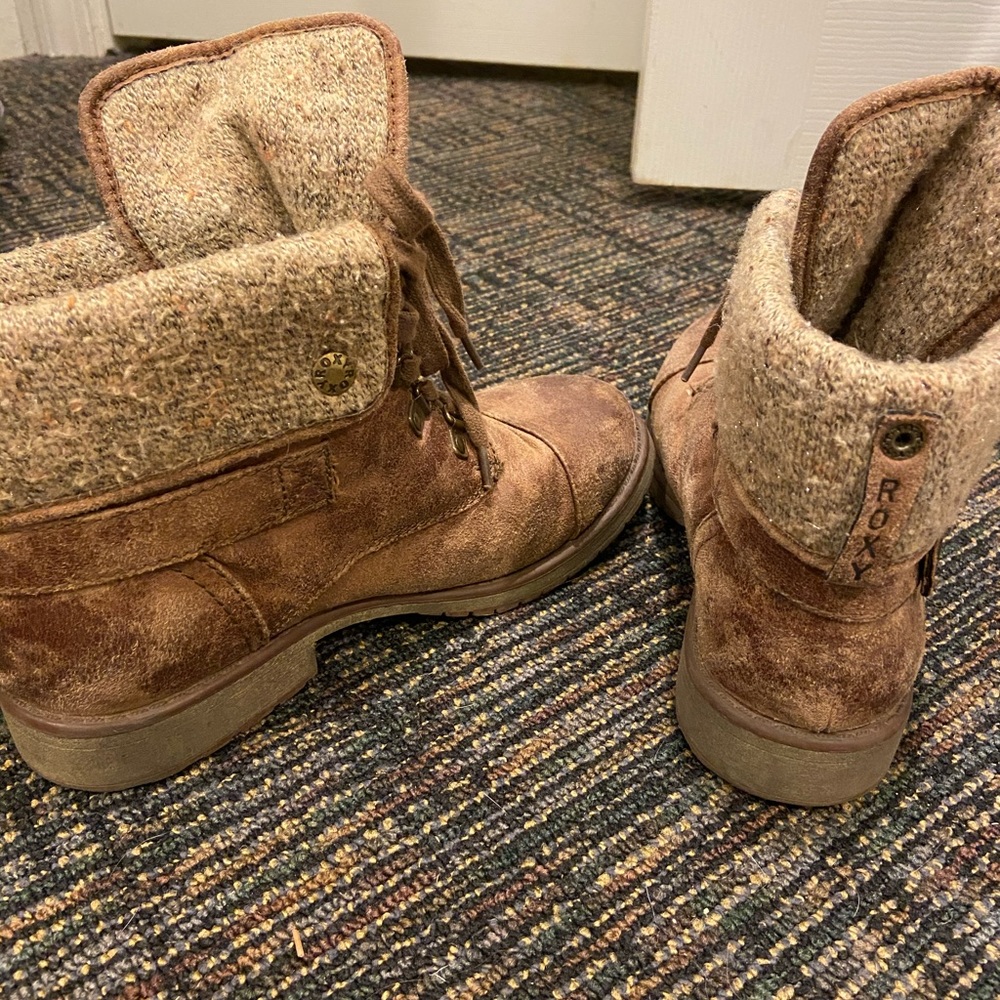 Roxy boots size 7